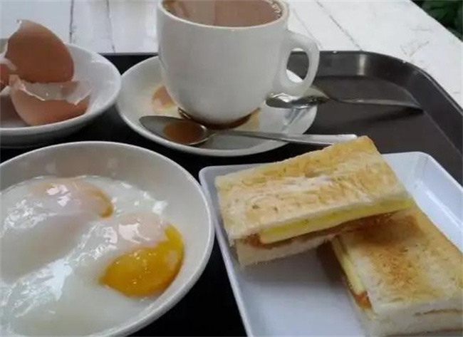 早餐不建议吃哪些食物 ，不吃早餐有什么危害