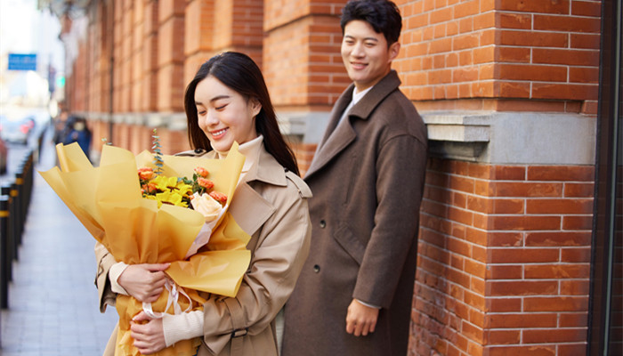 困住一个女人的，从不是年龄和身份