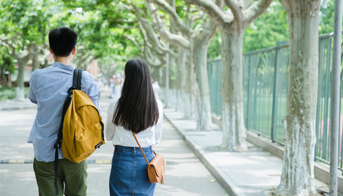 您好，妈妈片子甚么时分上映