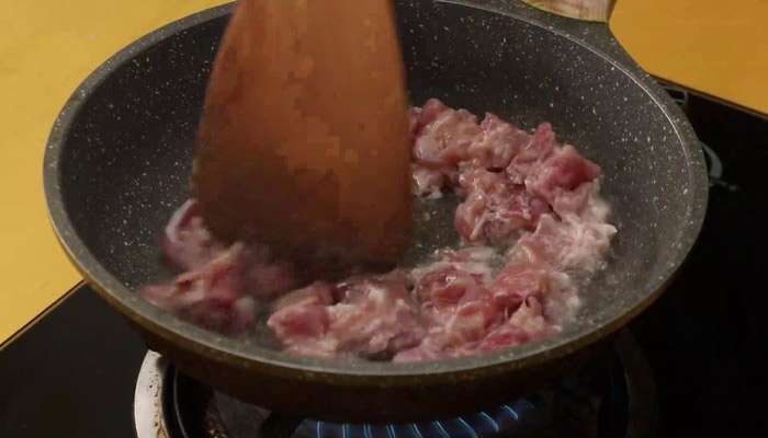 油爆兔肉的做法 油爆兔肉怎么做