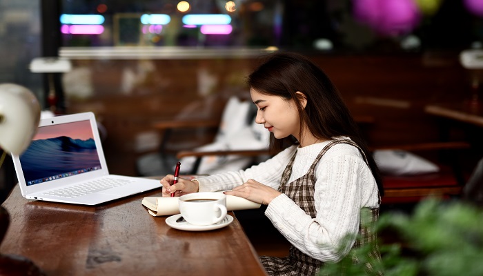 狮子女是傻还是精 狮子女聪明吗