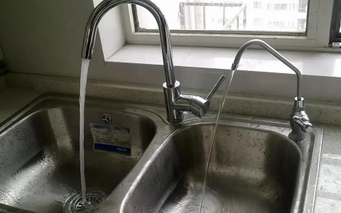 厨房装净水器需要留插座吗1