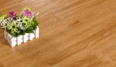 强化地板表层是纸做的吗 强化地板是复合木地板吗