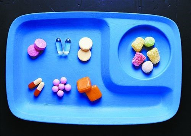 孩子不小心误食了药物怎么办 儿童误食药物的处理方法有哪些