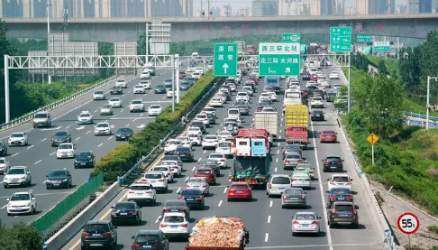 2023年前高速什么时候开始堵车3