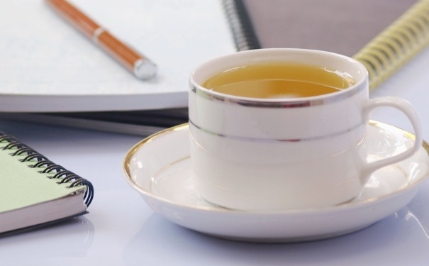 茶水能加蜂蜜吗？茶水可以加蜂蜜吗？(1)
