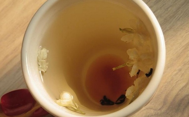 茉莉花茶有什么营养价值？茉莉花茶过量饮用有什么副作用？(1)