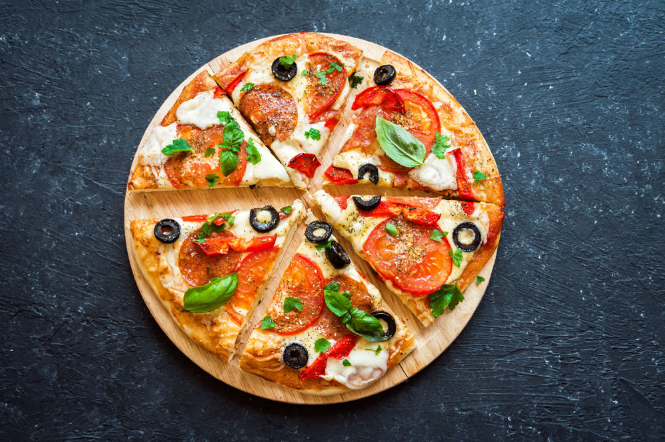 披萨一天吃几块不会胖 披萨一天吃多少克适宜