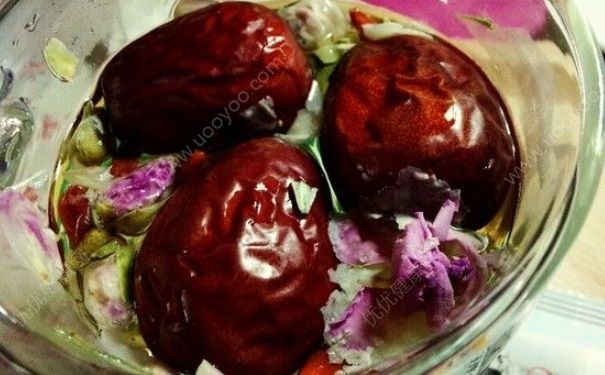 红枣和玫瑰花能在一起泡吗？红枣和玫瑰花能一起泡茶喝吗？(4)