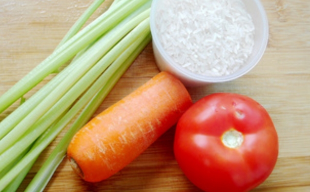 胡萝卜跟芹菜怎么吃最养生？胡萝卜芹菜养生吃法(1)