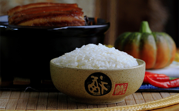 夏季吃什么养生保健 夏季失眠烦躁饮食上需要注意哪些