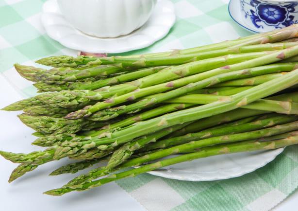 吃芦笋拉肚子怎么回事 性寒,膳食纤维刺激肠胃