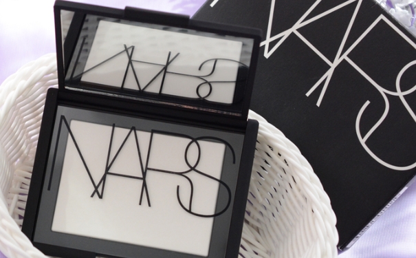 nars-nars蜜粉饼真假怎么看？nars蜜粉饼真假鉴别