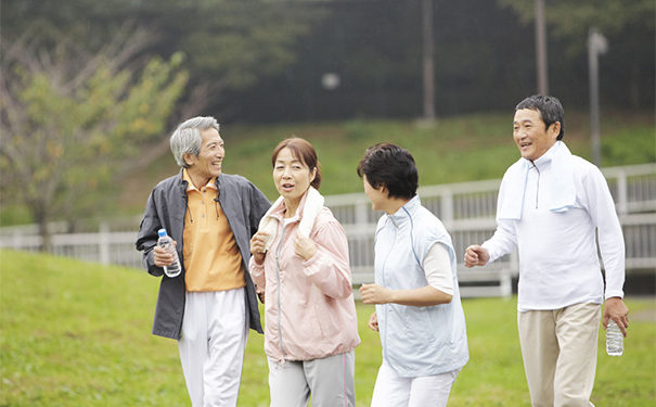 帕金森患者总是跌倒怎么办？五种平衡感训练法