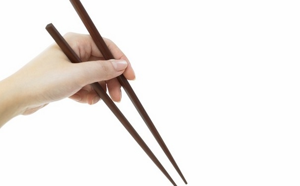 筷子发霉高温能杀死吗 筷子发霉还能用吗