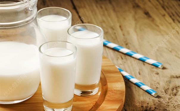 牛奶真的有助于睡眠吗？睡不着喝牛奶管用吗？(4)