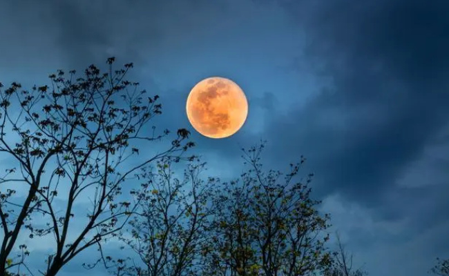 ​今年(This Year)中秋夜将上演超级月亮 什么是超级月亮 