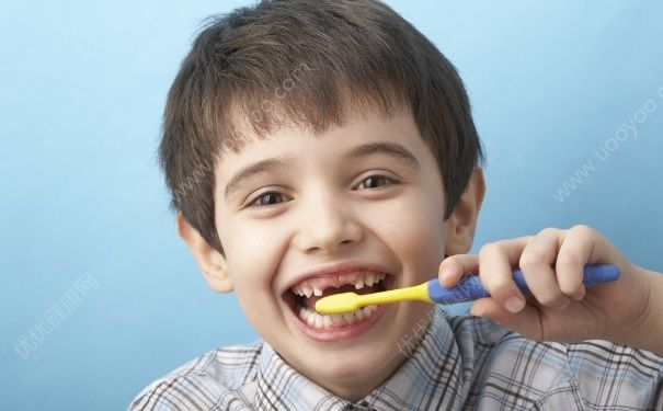 牙膏吃进肚子有事吗？牙膏吃了会怎么样？(2)