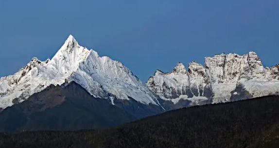 梅里雪山有高原反应吗2024 梅里雪山海拔高度是多少米高