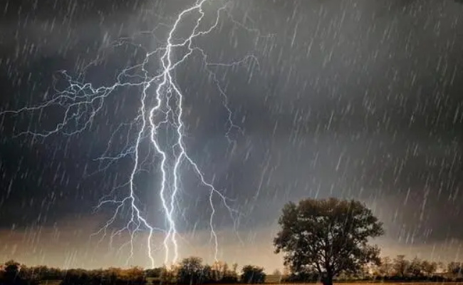 强降雨天气多发，如何防范雷击